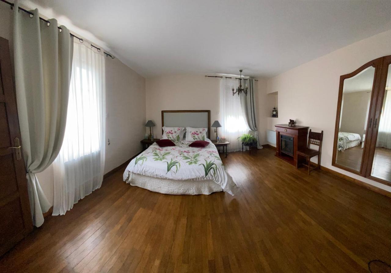 Bed & Breakfast Le Manoir Des Roches *